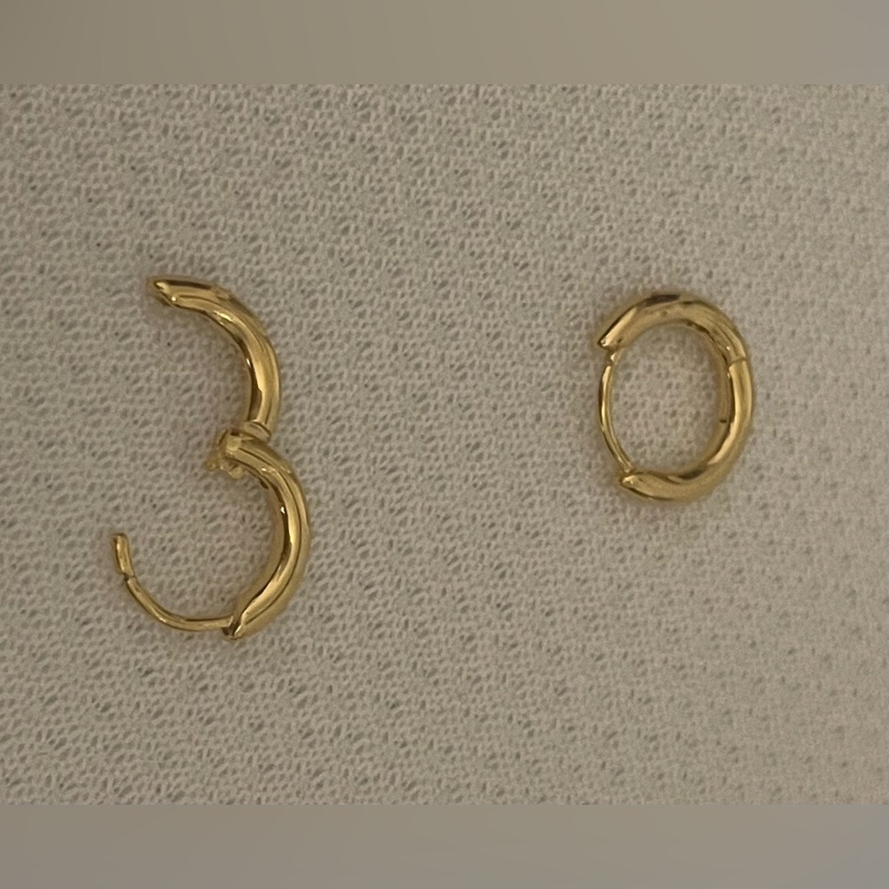 Madewell Demi-Fine Huggie Hoop Earrings New - Picture 11 of 11